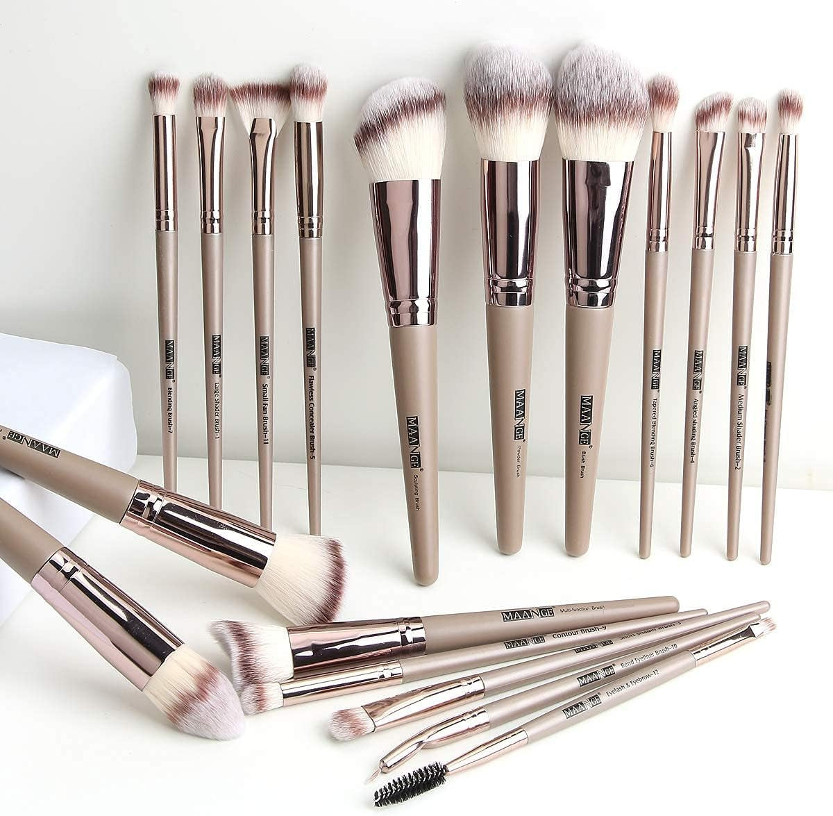 Makeup Brushes, 18 Pcs Makeup Brush Set Premium Synthetic Make up Brush Set for Contouring Concealer Foundation Powder Eye Shadows Blush Cruelty-Free Makeup Brushes with Champagne Gold Handle